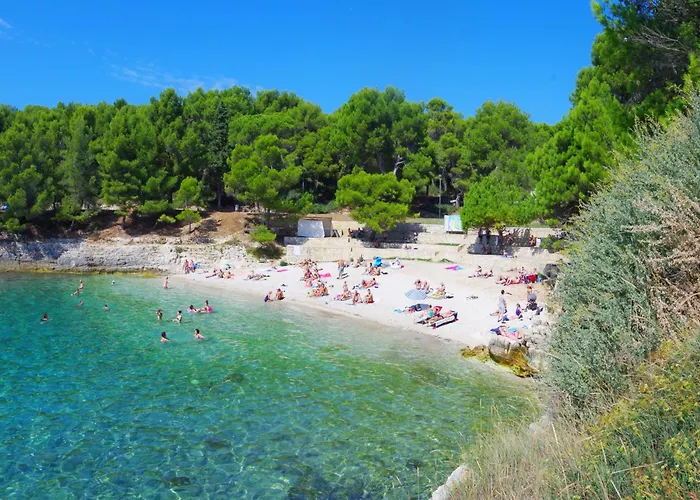 Julije Апартаменти