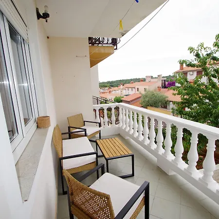 Διαμέρισμα Julije